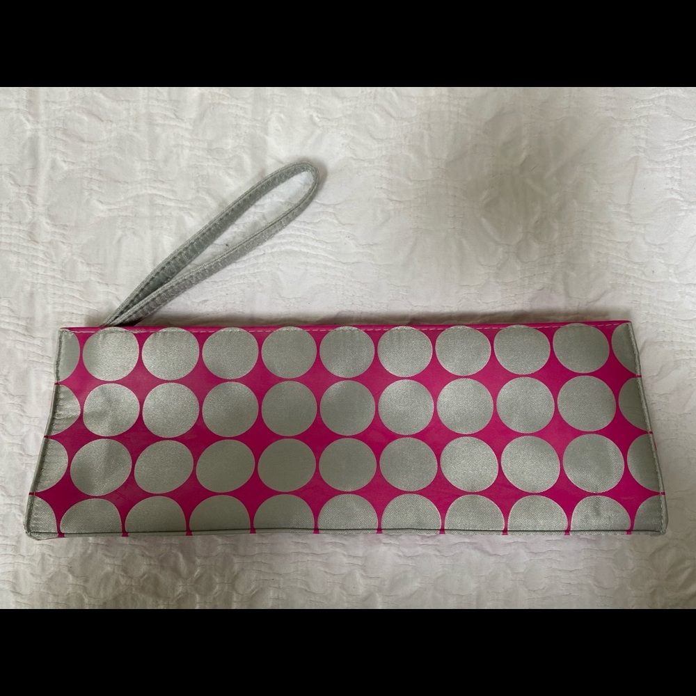 Wristlet bag